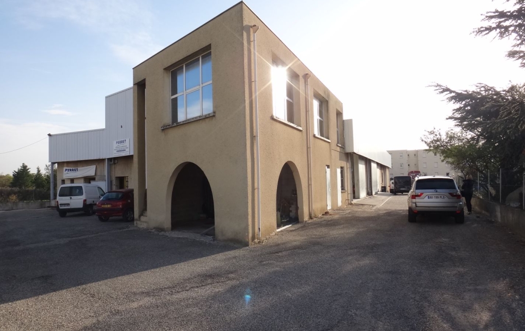 L.D.V Immobilier : Office | PONT-SAINT-ESPRIT (30130) | 1 275 m2 | 393 000 € 